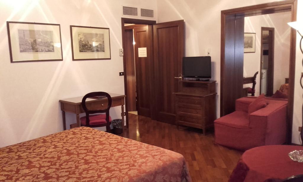 Hotel Piccola Fenice Venecia