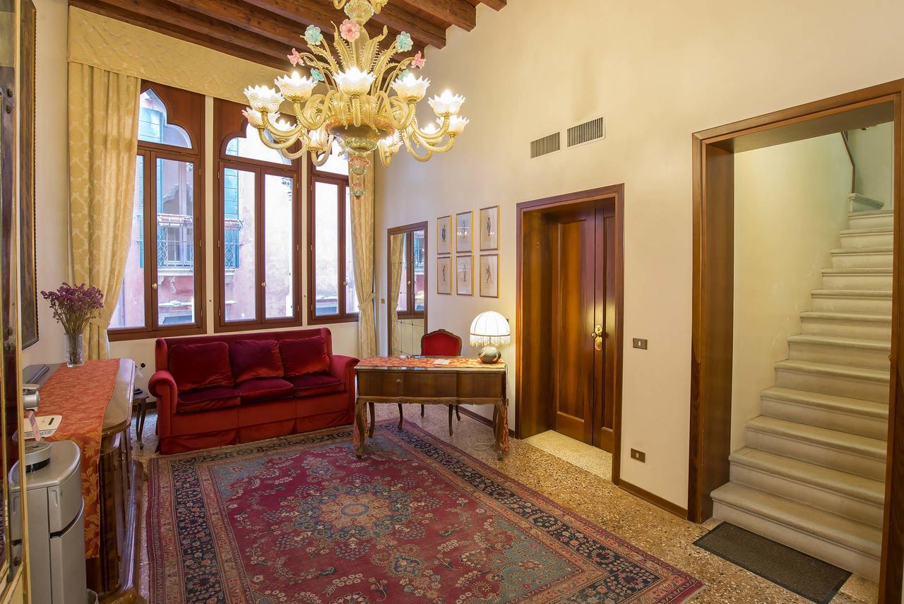 Piccola Fenice 3* Venecia